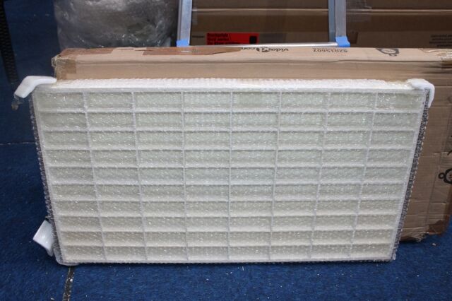 Houten muur organizer – kavel bij Openbare Verkopen, Brugge