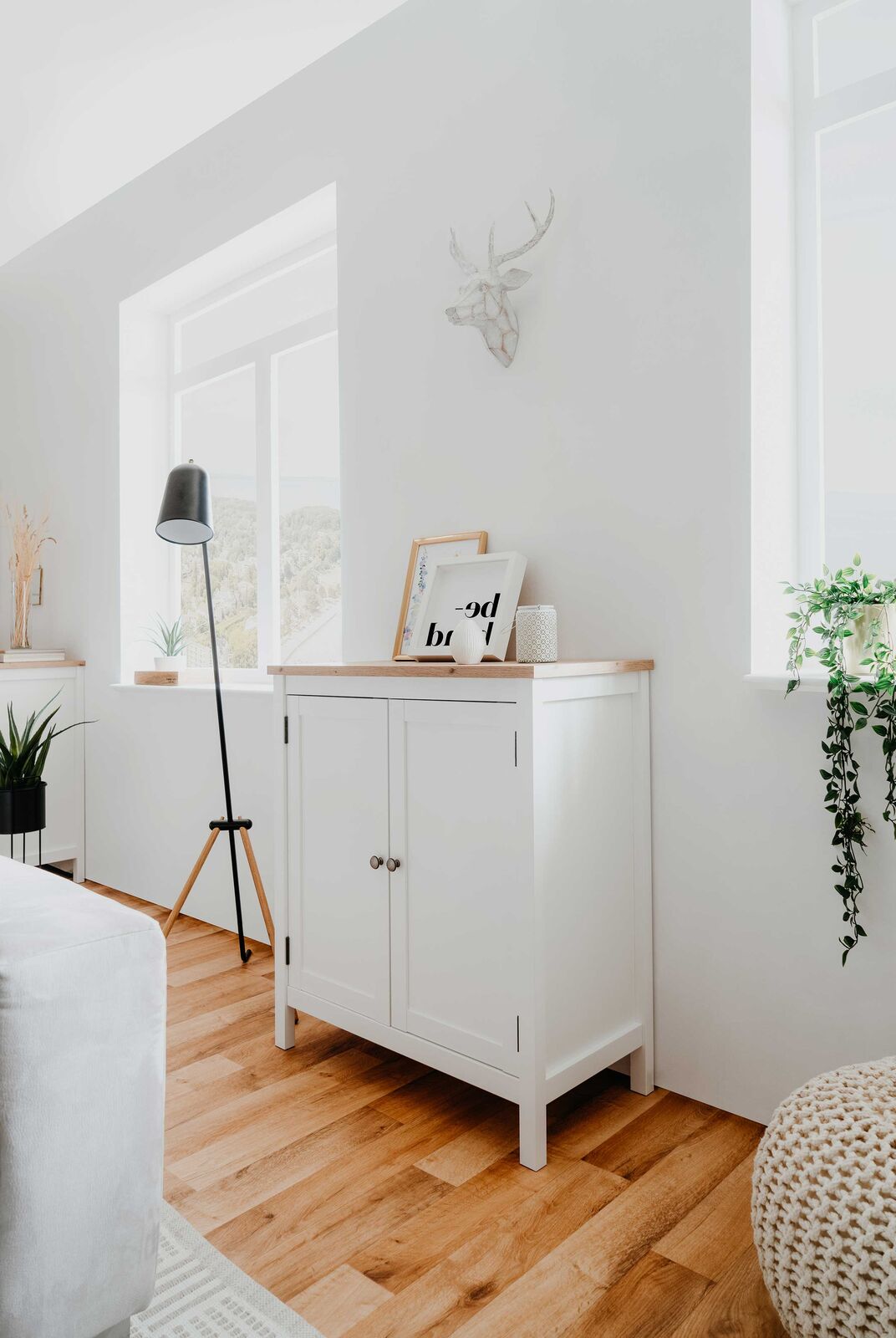 Commode Berge 80cm 2 deuren - wit/eik – kavel bij Openbare Verkopen, Beveren-Leie