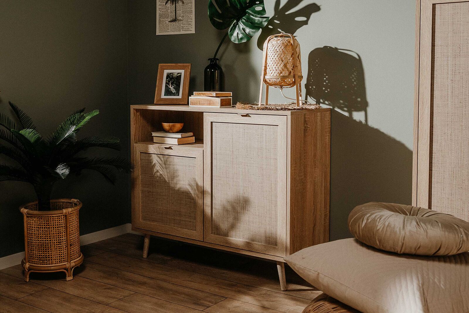 Commode Bilal 102cm 2 deuren - eik/geprint rafia – kavel bij Openbare Verkopen, Beveren-Leie