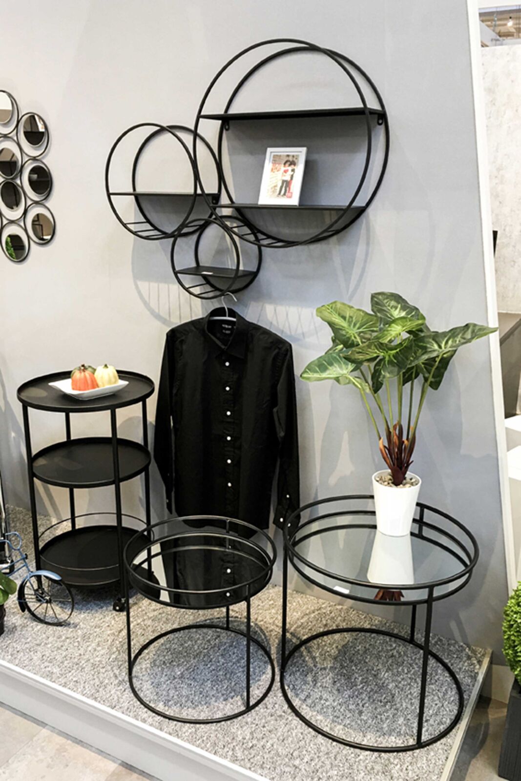 Wandplankset | 90 x 15 x 73 cm | Zwart – kavel bij Openbare Verkopen, Beveren-Leie