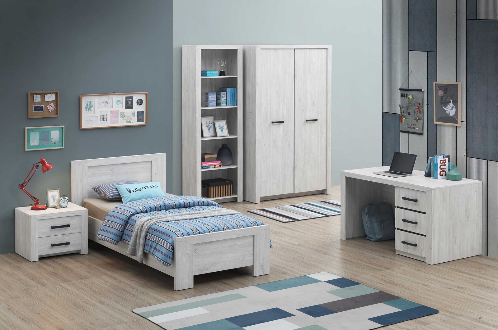 Boekenkast Elvira | 70 x 35,5 x 210 cm | White Oak-design – kavel bij Openbare Verkopen, Beveren-Leie