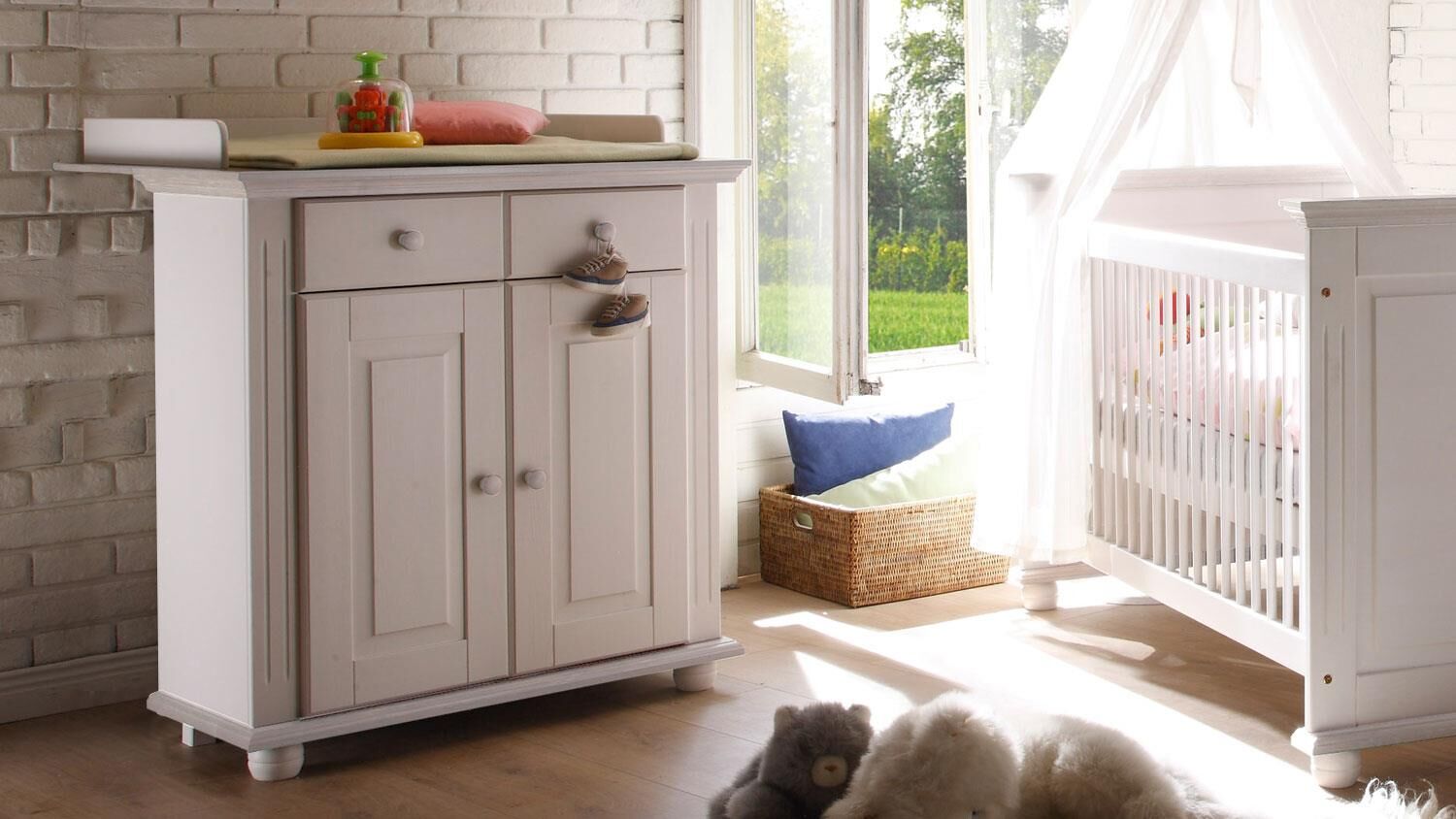 Commode Laurel met opzetstuk - wit – kavel bij Openbare Verkopen, Beveren-Leie