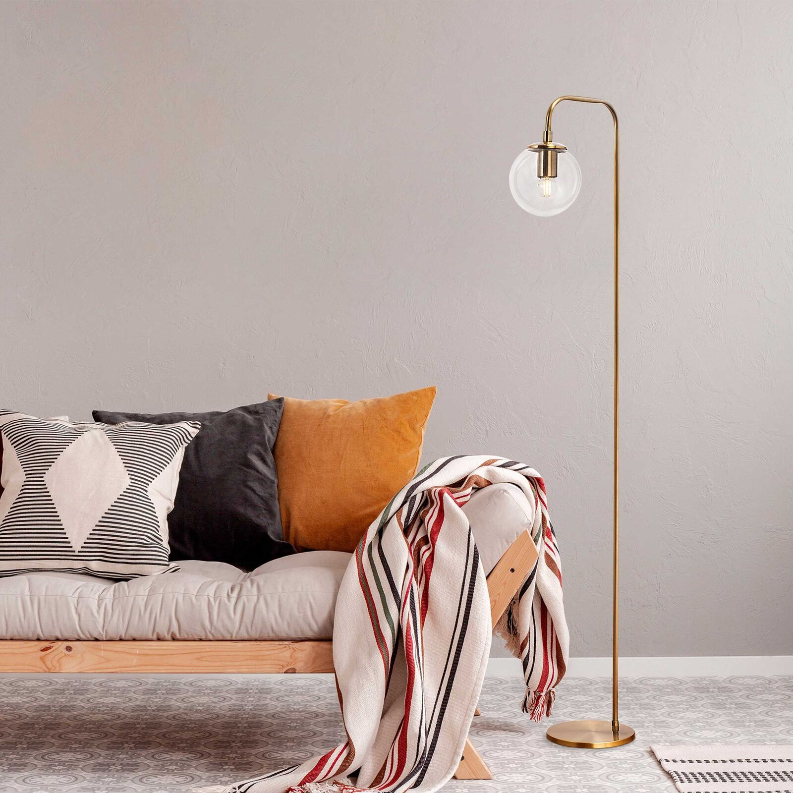 Viran Staande lamp | METALEN BEHUIZING | Vintage – kavel bij Openbare Verkopen, Beveren-Leie