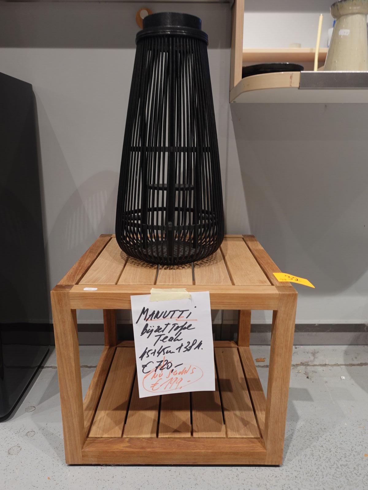 Teak bijzettafel Manutti – kavel bij Openbare Verkopen, Waregem