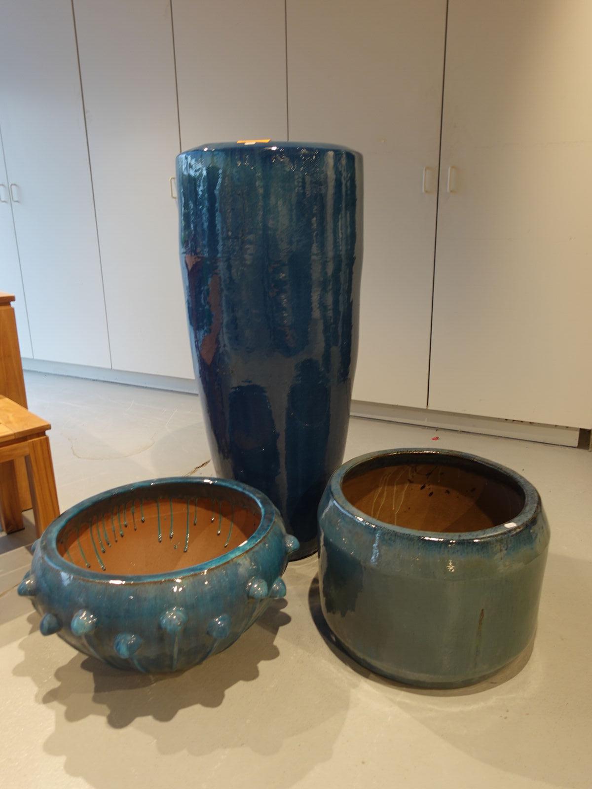 3x Vorstvrije terracotta bloempot – kavel bij Openbare Verkopen, Waregem
