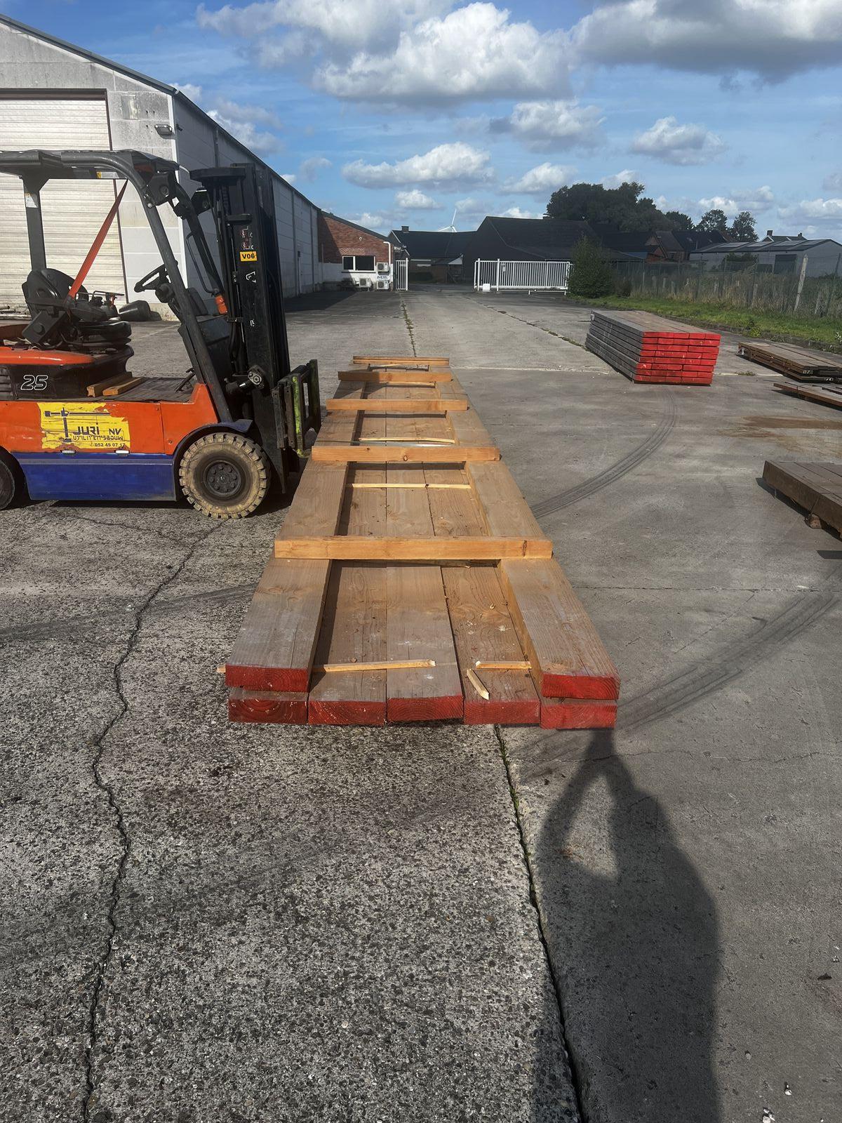 7x Houten balk – kavel bij Openbare Verkopen, Zele