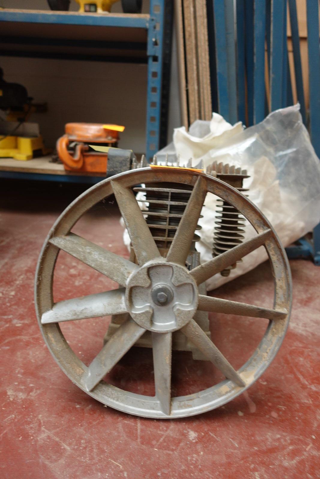Kop compressor – kavel bij Openbare Verkopen, Desselgem