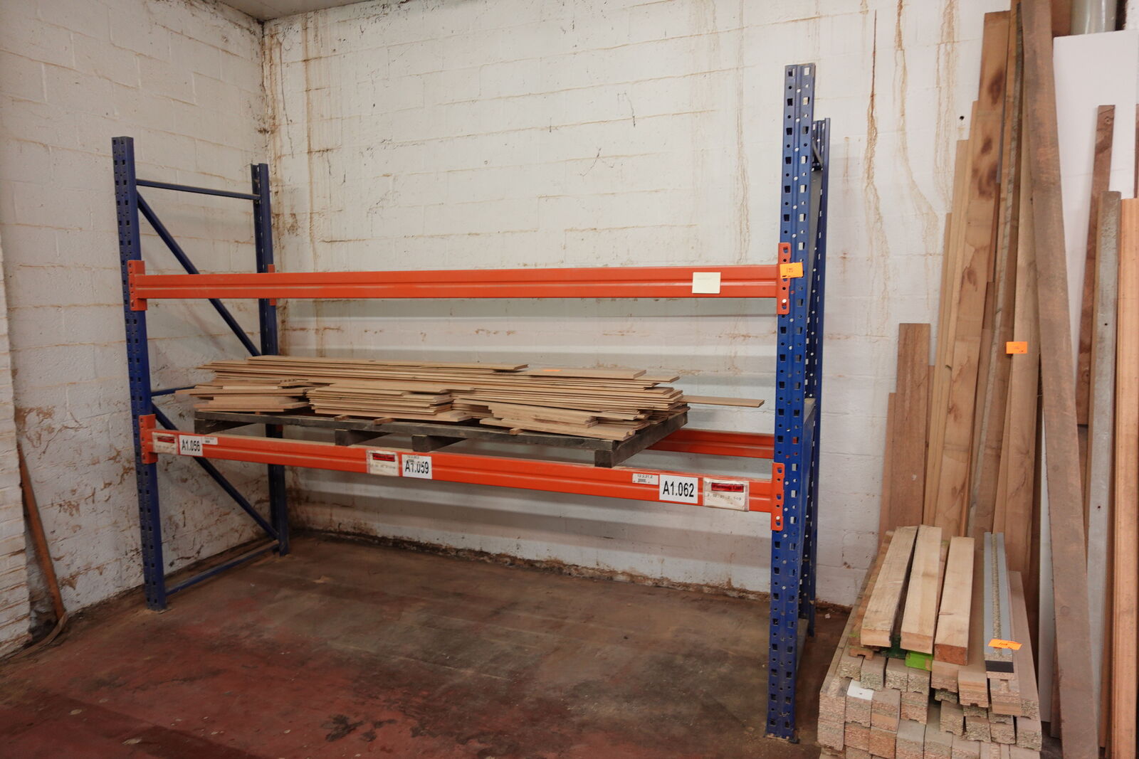 Palletstelling – kavel bij Openbare Verkopen, Desselgem
