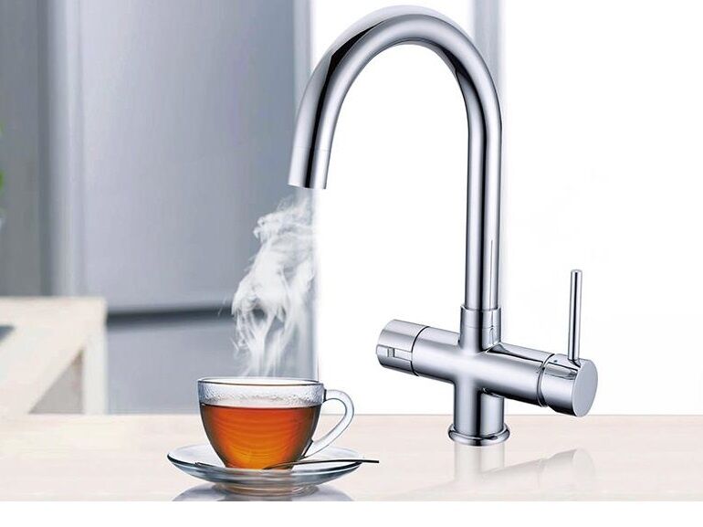 3-in-1 Kokend water kraan - Verchroomd RVS – kavel bij Openbare Verkopen