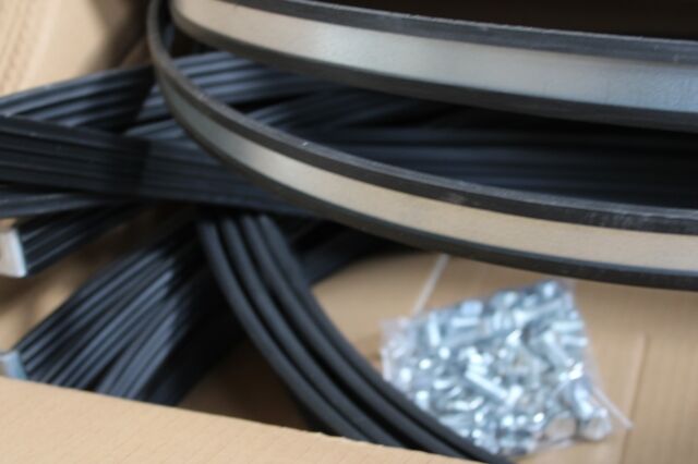 12 x Beugel met rubber Ø630 – kavel bij Openbare Verkopen, Ruddervoorde