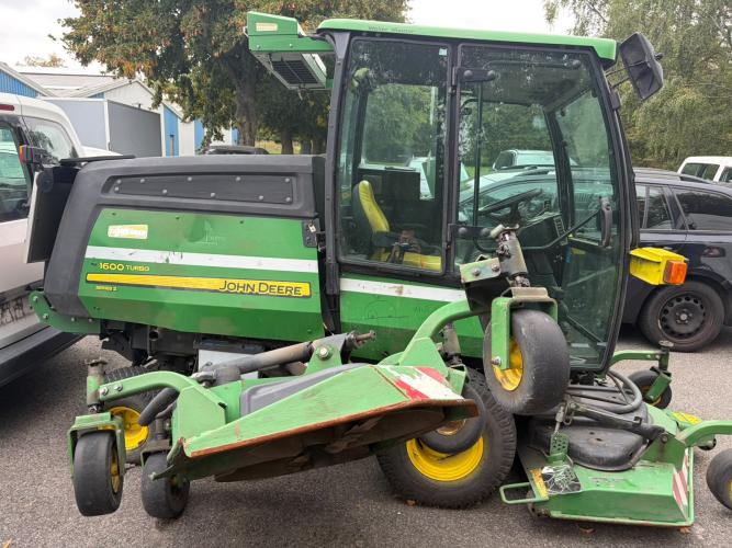 Zitmaaier John Deere – kavel bij Openbare Verkopen, Wielsbeke