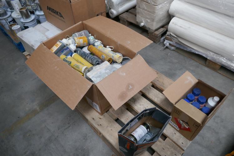 beits, pasta, verf – kavel bij Openbare Verkopen, Wielsbeke