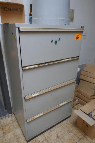 Metalen dossierkast vintage model + ladenblok – kavel bij Openbare Verkopen, Zwevegem