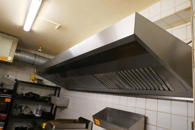 RVS dampkap ( pm ) – kavel bij Openbare Verkopen, Koksijde