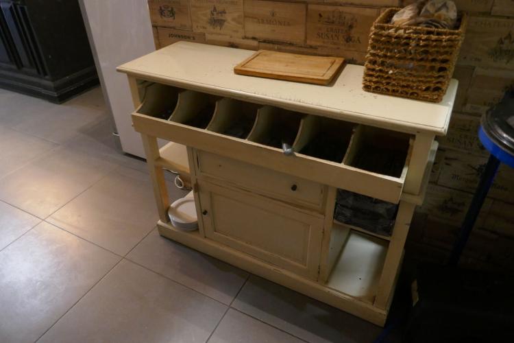 Houten mise en place toonbank – kavel bij Openbare Verkopen, Koksijde