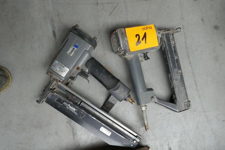 2 pneumatische spijkerpistolen – kavel bij Openbare Verkopen, Ooigem