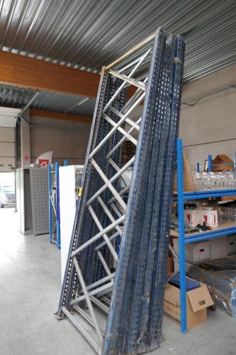 Stalen magazijnrek gedemonteerd – kavel bij Openbare Verkopen, Ooigem