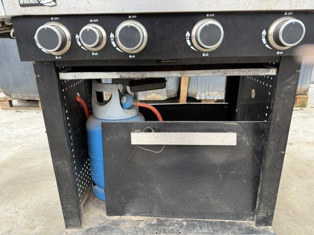 Gasbarbecue met gasfles CENTRAL PARK – kavel bij Openbare Verkopen, Ooigem