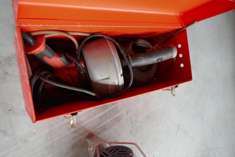 Ontstoppingsapparaat met koffer RIDGID – kavel bij Openbare Verkopen, Ooigem