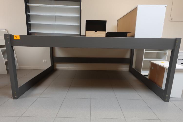 Hoogslaper – kavel bij Openbare Verkopen, Waregem