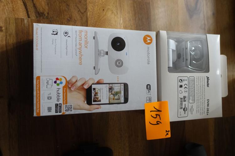 2x Camera – kavel bij Openbare Verkopen, Waregem