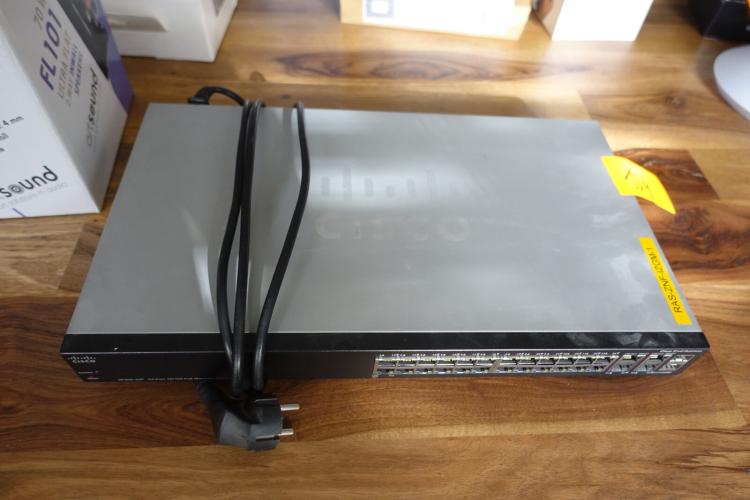 Smart switch Cisco – kavel bij Openbare Verkopen, Waregem