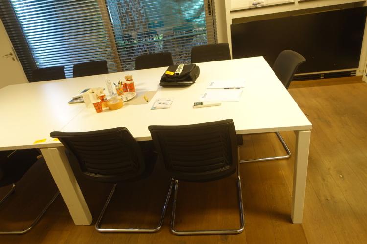 Tafel – kavel bij Openbare Verkopen, Waregem