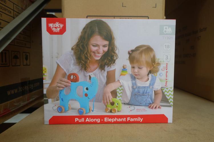 10x Pull along - Elephant family Tooky toy – kavel bij Openbare Verkopen, Waregem