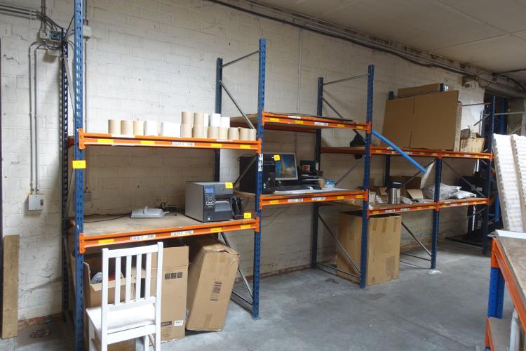 4x Metalen rek – kavel bij Openbare Verkopen, Waregem