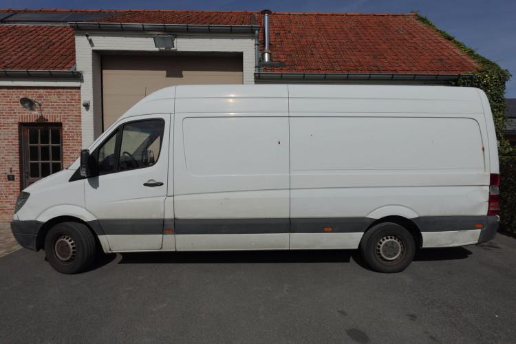 Bestelwagen Mercedes Sprinter – kavel bij Openbare Verkopen, Deerlijk
