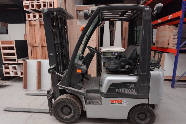 Heftruck Nissan – kavel bij Openbare Verkopen, Deerlijk