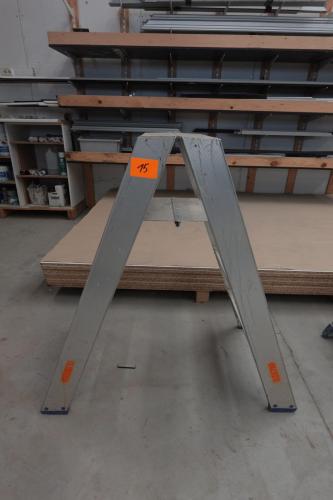 Dubbele alu trapladder Solide – kavel bij Openbare Verkopen, Deerlijk