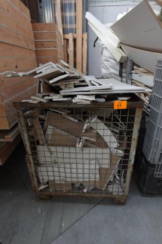 Metalen gitterbox + inhoud – kavel bij Openbare Verkopen, Deerlijk