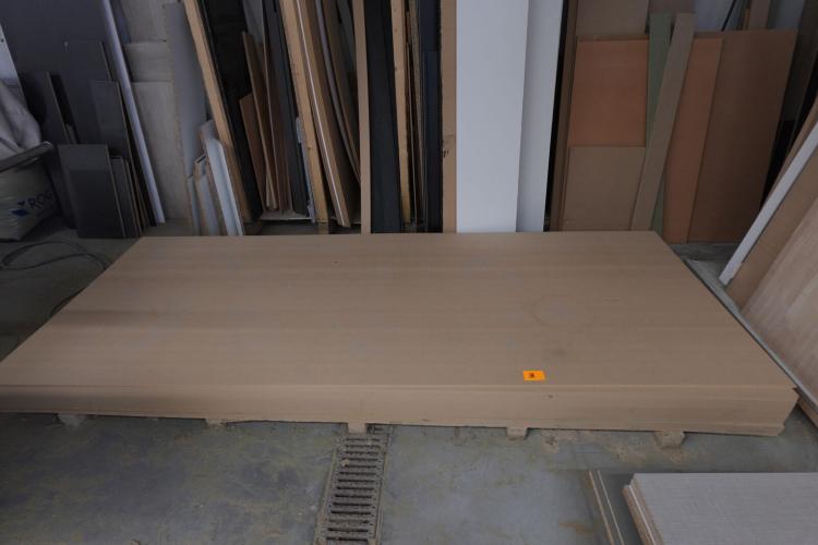 18x MDF-plaat – kavel bij Openbare Verkopen, Deerlijk