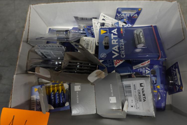 Partij diverse batterijen Varta – kavel bij Openbare Verkopen