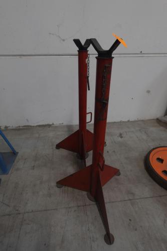 2x Assteun – kavel bij Openbare Verkopen