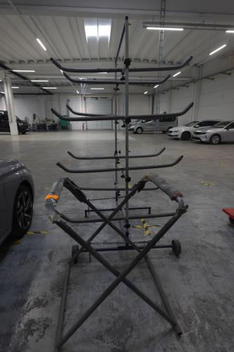 Bumperstandaard en schraag – kavel bij Openbare Verkopen