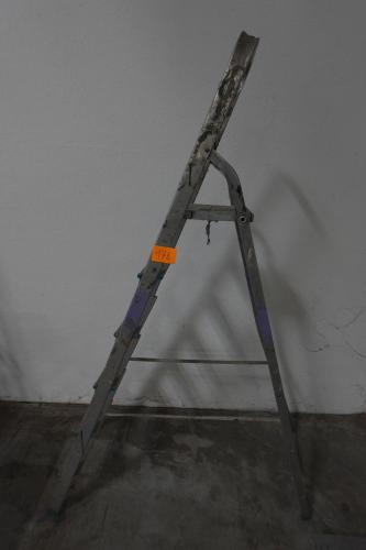 Trapladder – kavel bij Openbare Verkopen