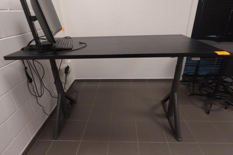 Bureautafel – kavel bij Openbare Verkopen