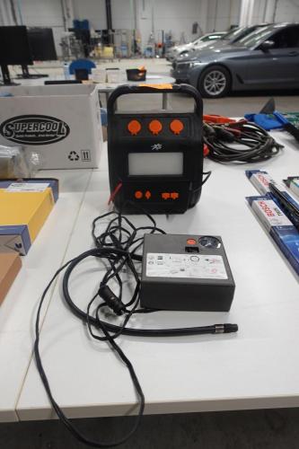 Elektrische booster XS + bandencompressor Active tools – kavel bij Openbare Verkopen