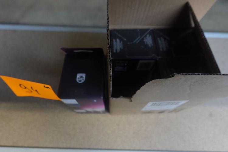 4x Philips Hue Lamp – kavel bij Openbare Verkopen, Harelbeke