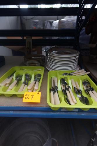 Vintage bestek & servies – kavel bij Openbare Verkopen, Harelbeke
