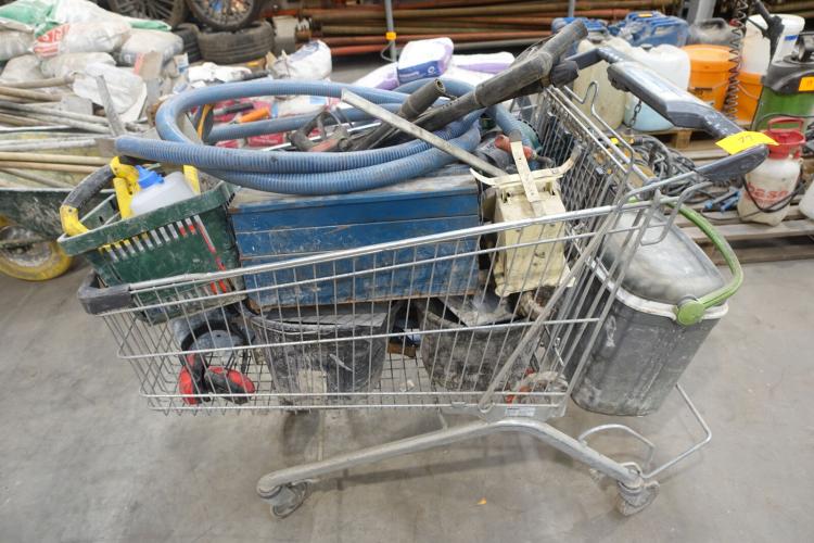 Winkelkar + inhoud – kavel bij Openbare Verkopen, Wielsbeke