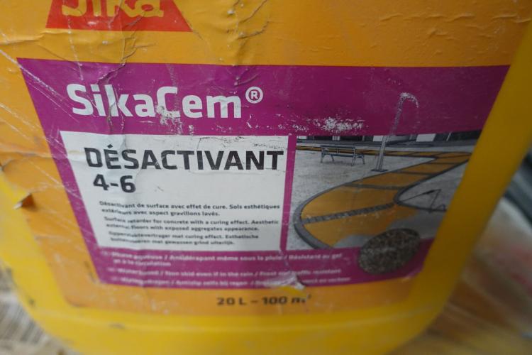 6x 20 L Sikacem – kavel bij Openbare Verkopen, Wielsbeke