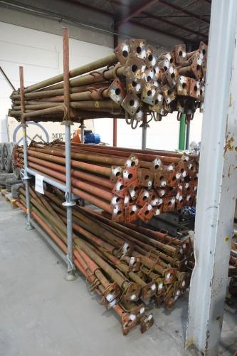 3x Metalen stapelbare houder + stansoenen – kavel bij Openbare Verkopen, Wielsbeke