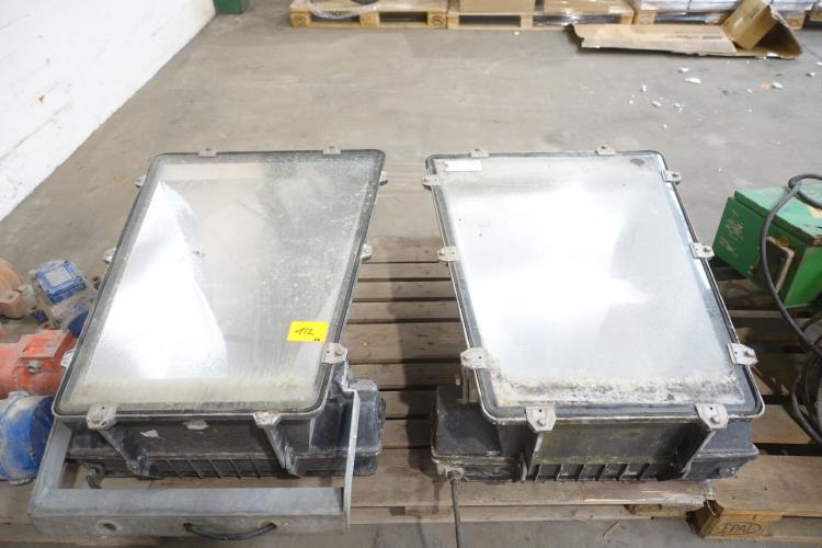 2x Grote verstraler – kavel bij Openbare Verkopen, Wielsbeke