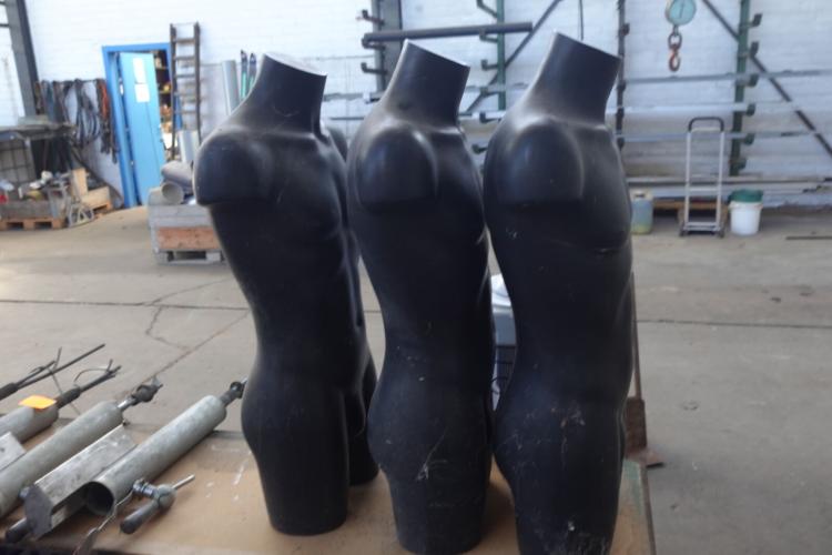 3x Mannequin – kavel bij Openbare Verkopen, Izegem