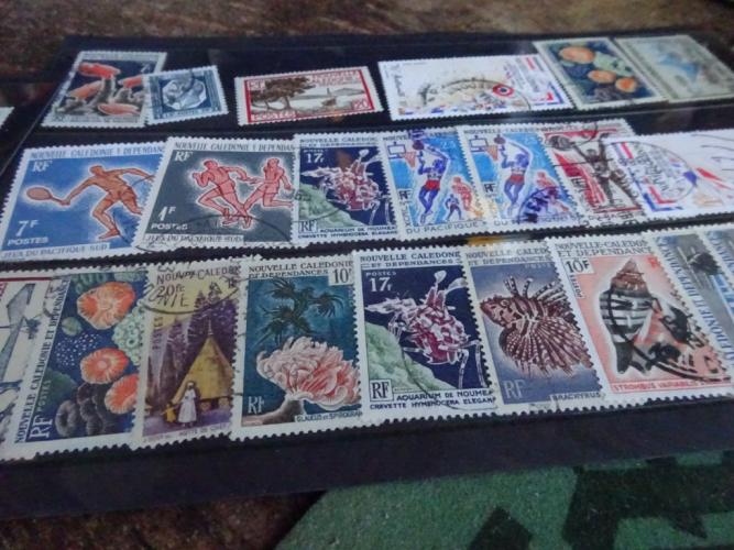 Lot NOUVELLE CALEDONIE op 4 kaarten – kavel bij Openbare Verkopen, Izegem