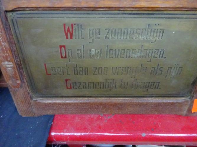 Koperen spreuk – kavel bij Openbare Verkopen, Izegem