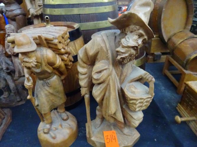 2 houten bedelaars H 18cm – kavel bij Openbare Verkopen, Izegem